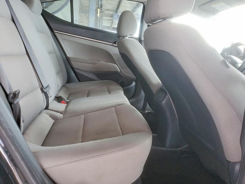 2017 HYUNDAI ELANTRA SE 10