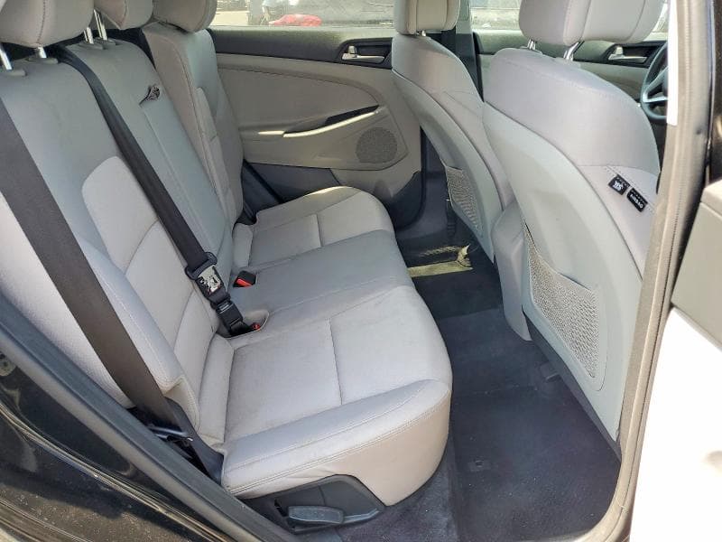 2018 HYUNDAI TUCSON SEL 11
