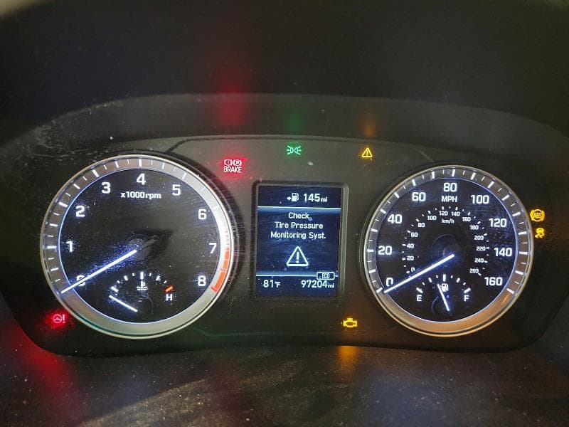 2018 HYUNDAI SONATA SE 9