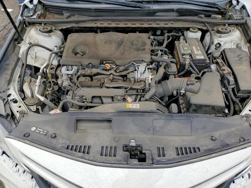 2020 TOYOTA CAMRY SE 11