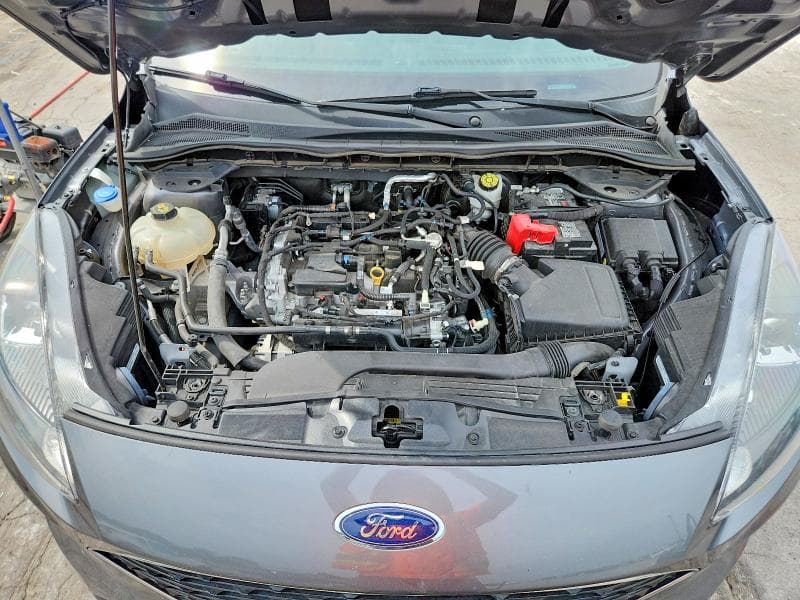 2021 FORD ESCAPE SE 11