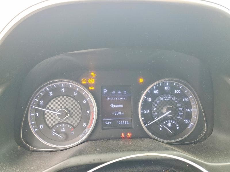 2019 HYUNDAI ELANTRA SEL 9