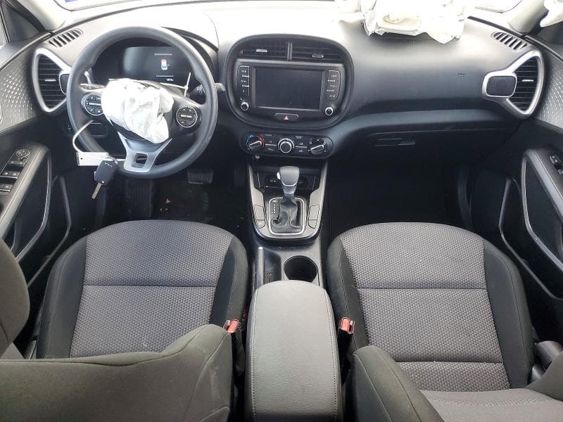 2025 KIA SOUL LX 8
