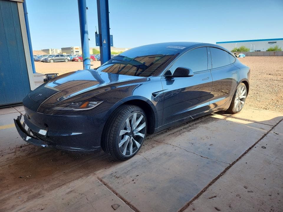 2025 TESLA MODEL 3 - 1