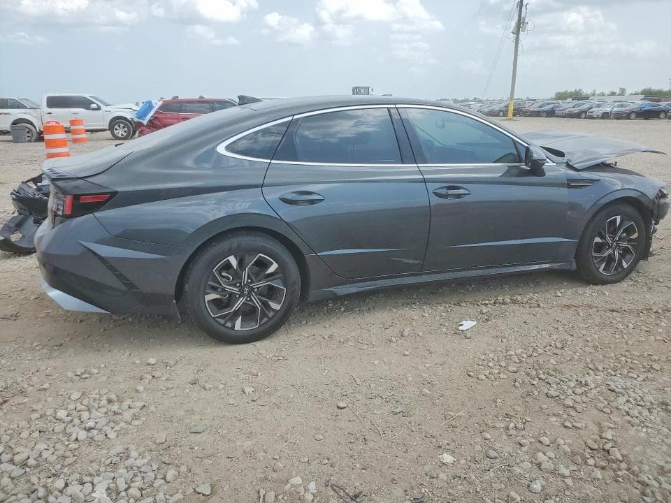 2025 HYUNDAI SONATA SEL 3