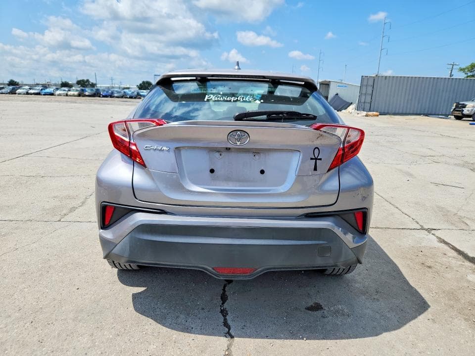 2018 TOYOTA C-HR XLE PREMIUM 6