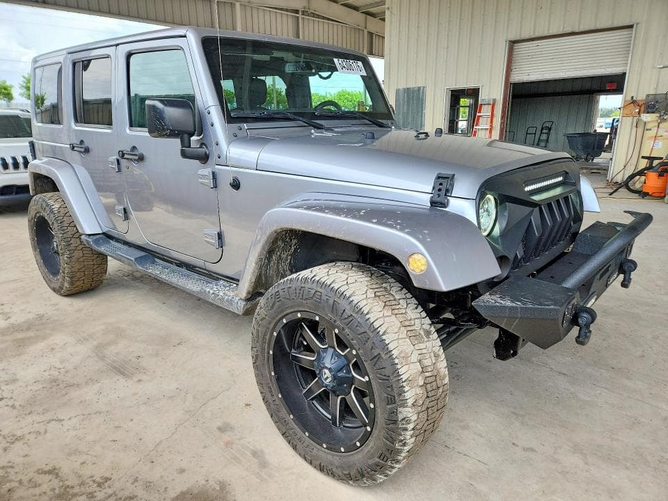 2017 JEEP WRANGLER UNLIMITED SAHARA 4