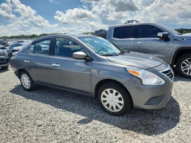 2017 NISSAN VERSA 1.6 SV 4