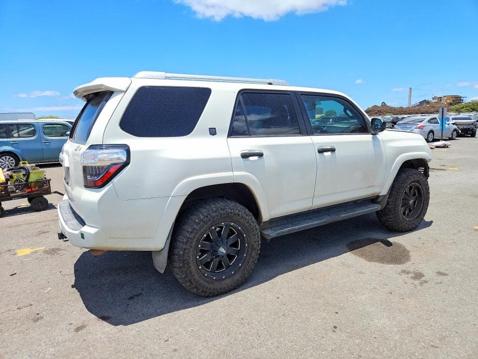 2019 TOYOTA 4RUNNER SR5 3