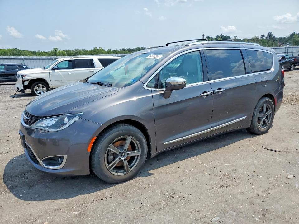 2017 CHRYSLER PACIFICA LIMITED - 1