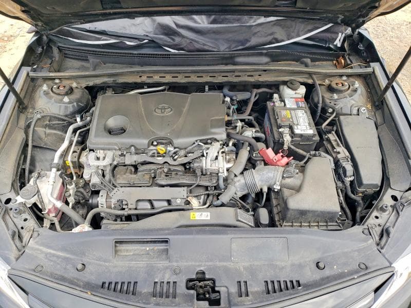 2020 TOYOTA CAMRY LE 11