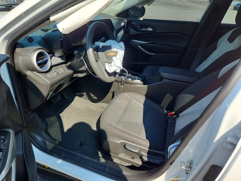 2025 CHEVROLET TRAX LS 7