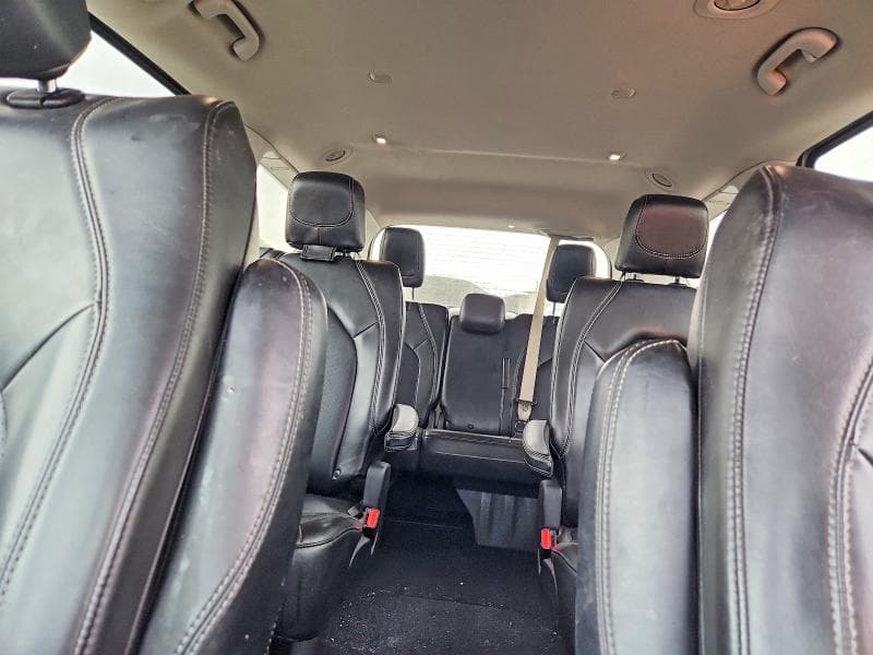 2021 CHRYSLER VOYAGER LXI 10