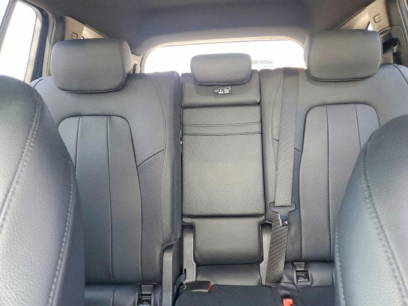 2021 MERCEDES-BENZ GLB 250 10