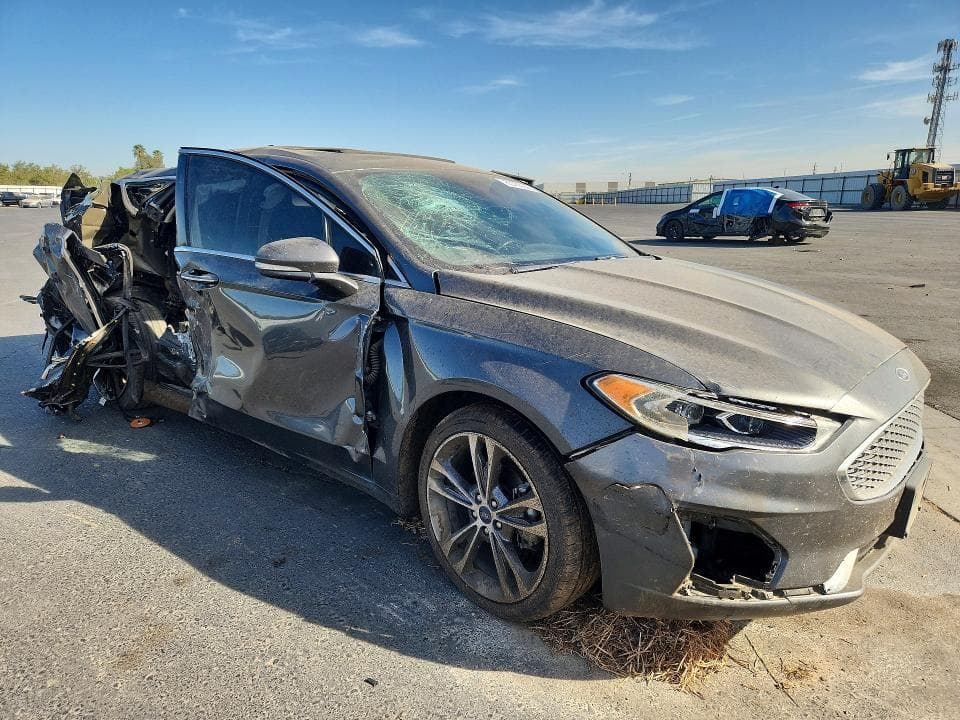 2019 FORD FUSION TITANIUM 4