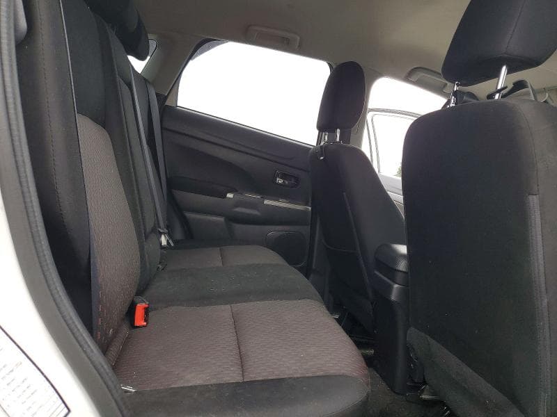 2019 MITSUBISHI OUTLANDER SPORT SE 11