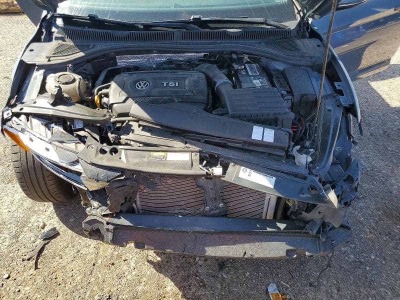 2019 VOLKSWAGEN JETTA GLI 11