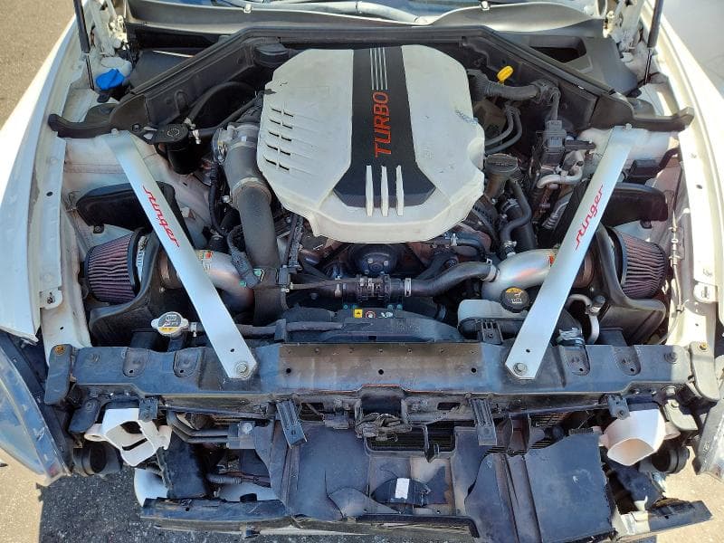 2018 KIA STINGER GT1 11