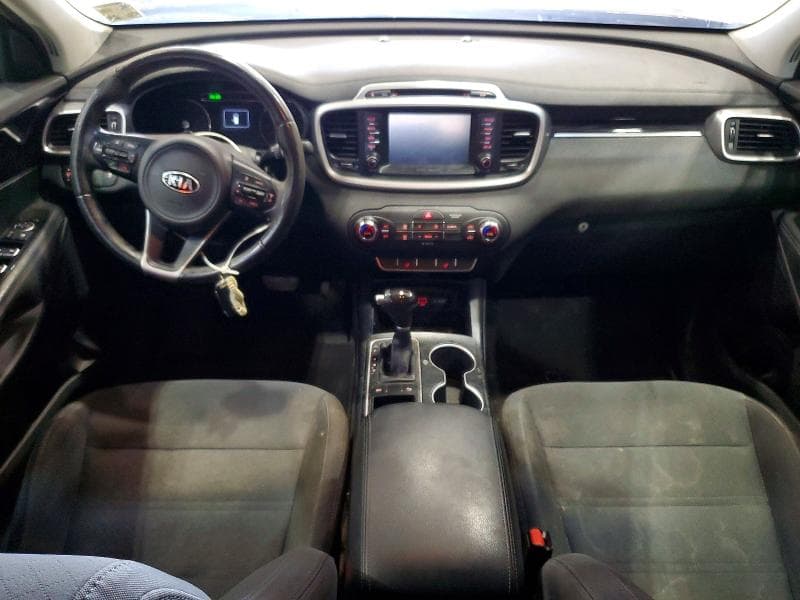 2018 KIA SORENTO LX 8