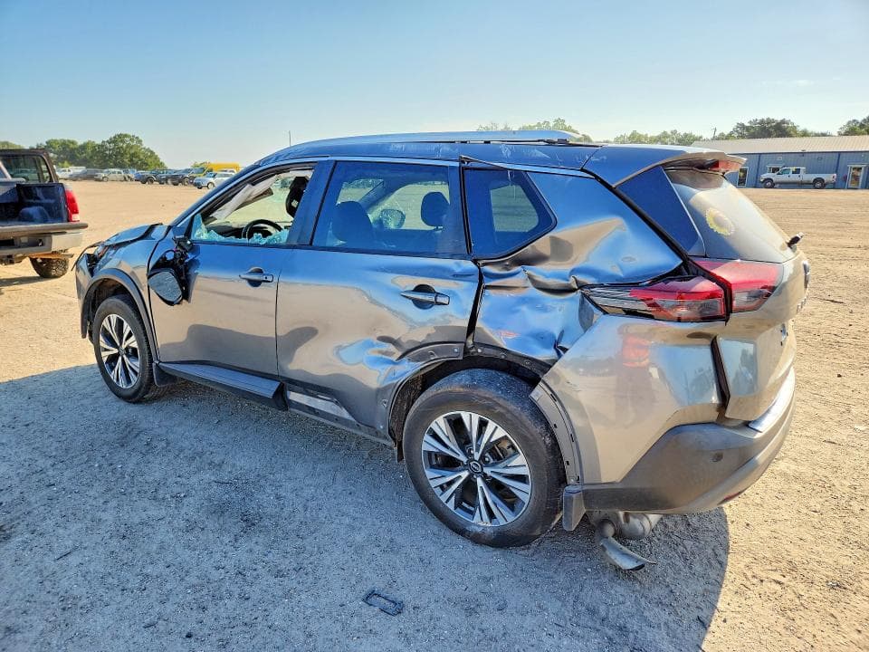 2022 NISSAN ROGUE SV 2