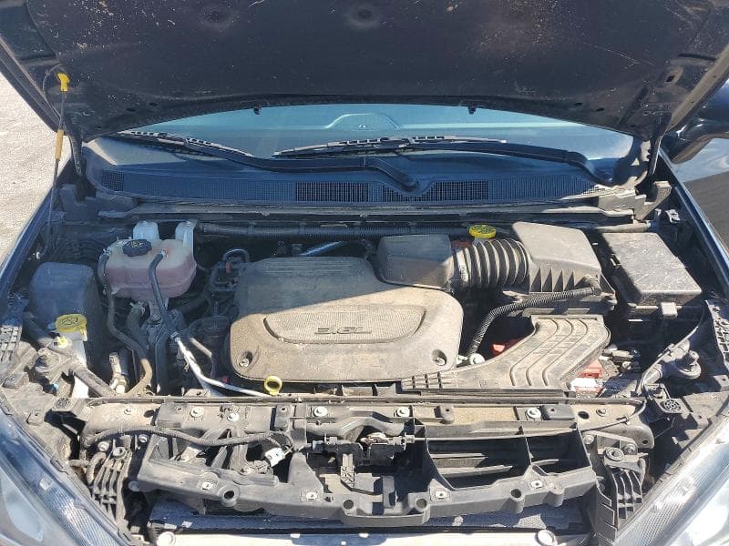 2020 CHRYSLER PACIFICA TOURING 12