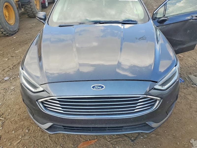 2019 FORD FUSION SEL 11