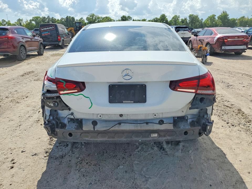 2020 MERCEDES-BENZ A 220 4MATIC 6