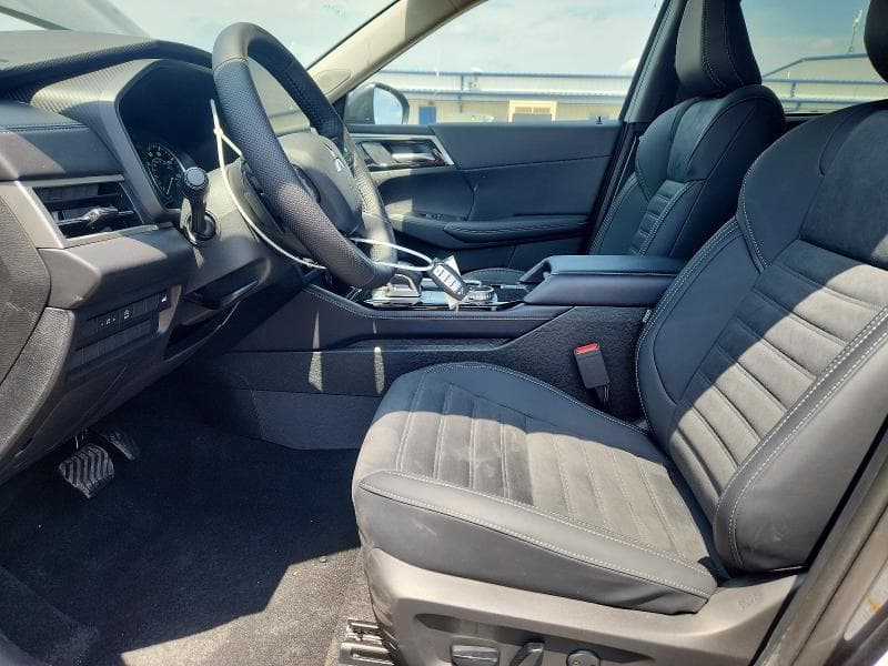 2026 MITSUBISHI OUTLANDER SE 7