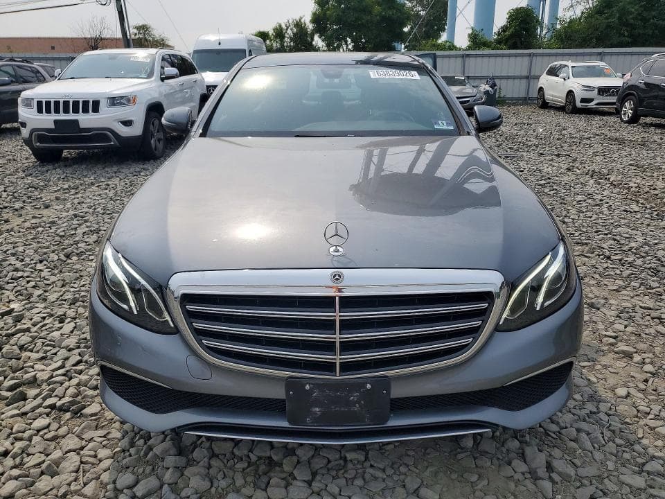 2019 MERCEDES-BENZ E 300 4MATIC 5