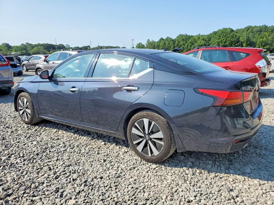 2019 NISSAN ALTIMA SV 2