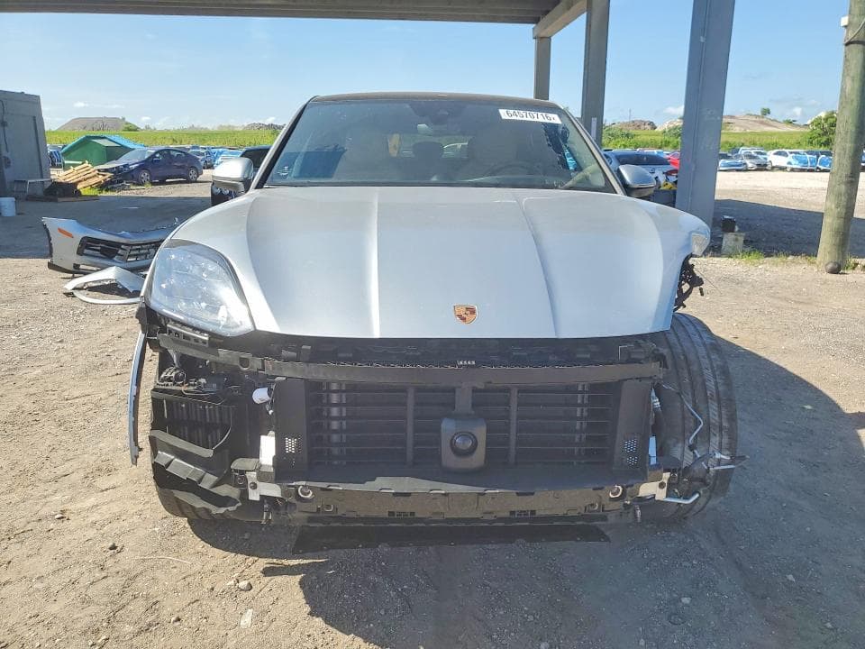 2025 PORSCHE CAYENNE COUPE 5