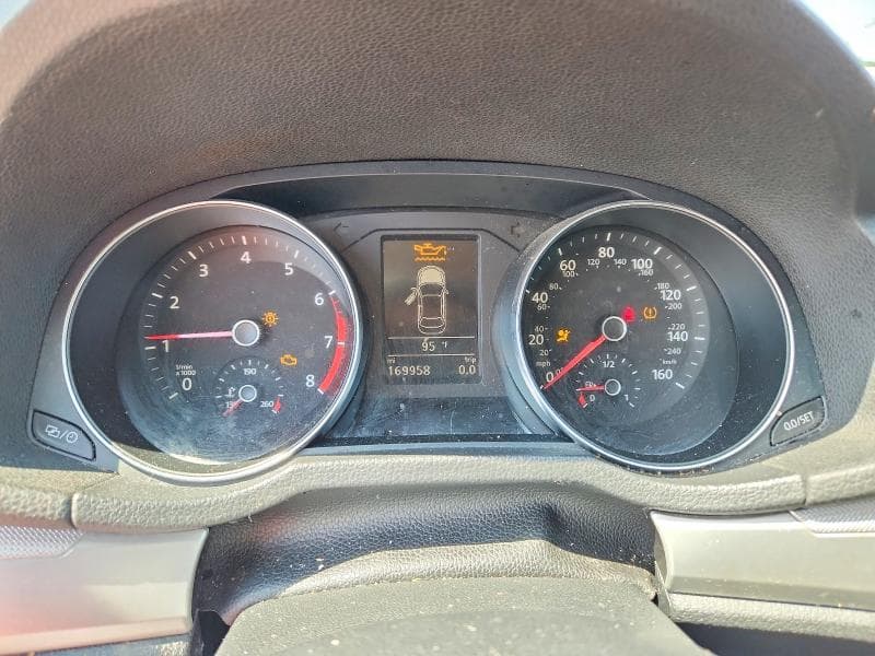 2018 VOLKSWAGEN PASSAT S 9