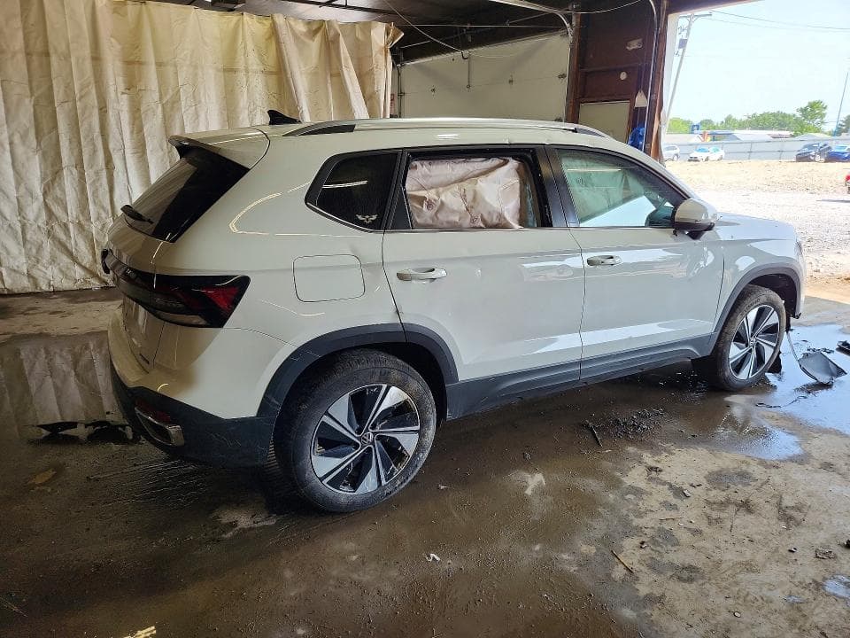 2025 VOLKSWAGEN TAOS SE 3