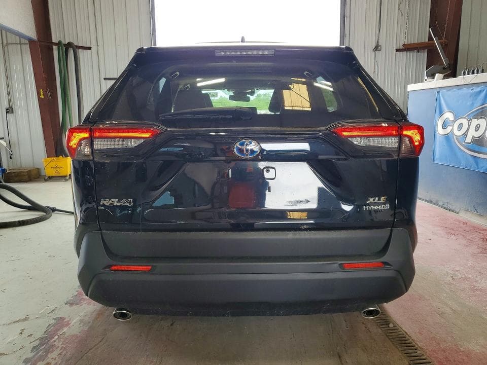 2022 TOYOTA RAV4 XLE PREMIUM 6