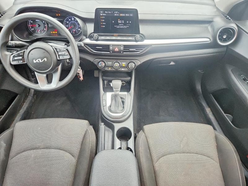 2023 KIA FORTE LXS 8