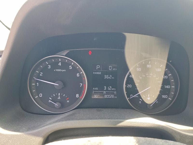2018 HYUNDAI ELANTRA SE 9