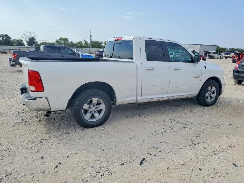 2017 RAM 1500 SLT 3