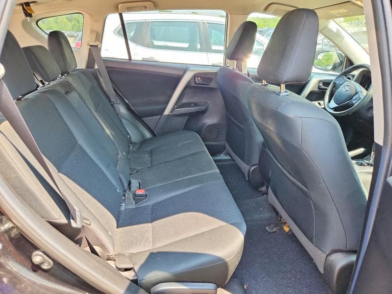 2018 TOYOTA RAV4 LE 10