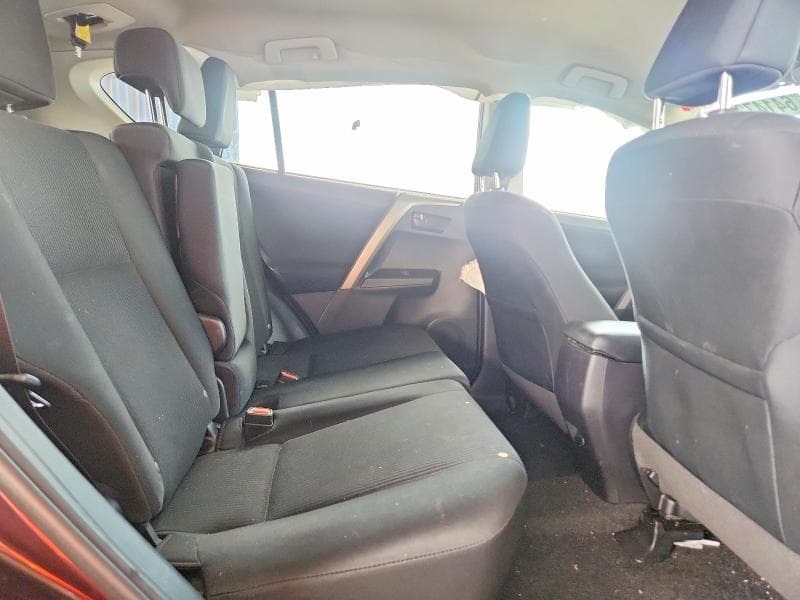 2018 TOYOTA RAV4 LE 10