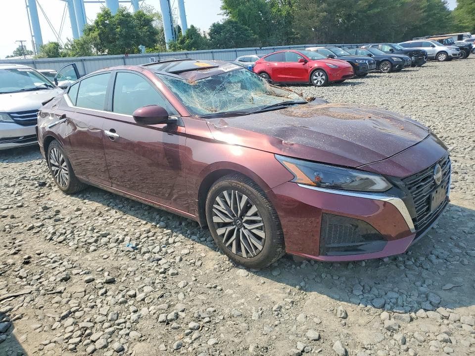 2024 NISSAN ALTIMA SV 4