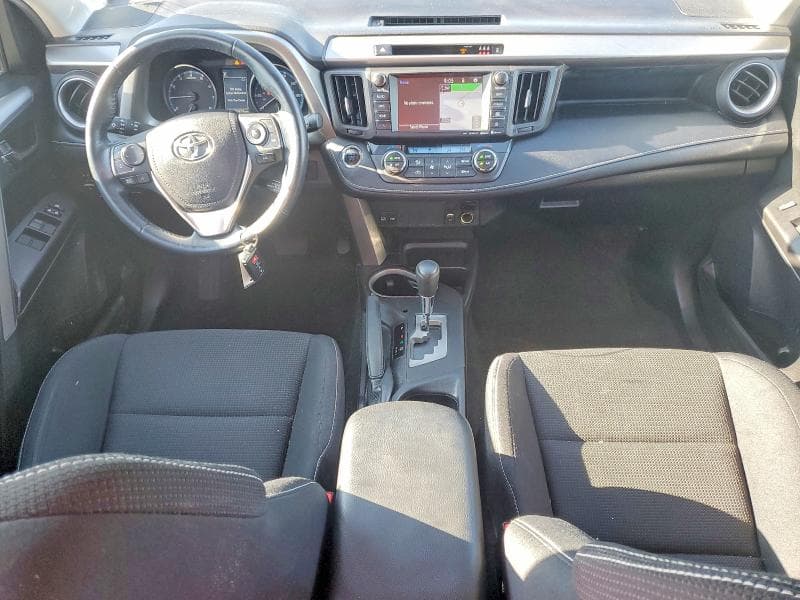 2018 TOYOTA RAV4 XLE 8