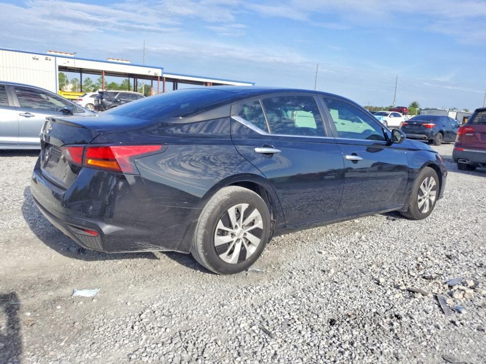 2024 NISSAN ALTIMA S 3