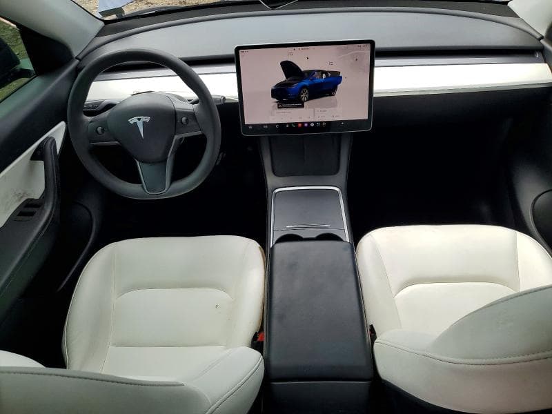 2022 TESLA MODEL Y 8