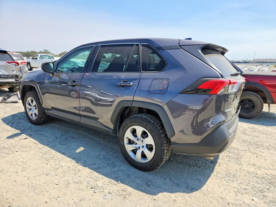 2022 TOYOTA RAV4 LE 2