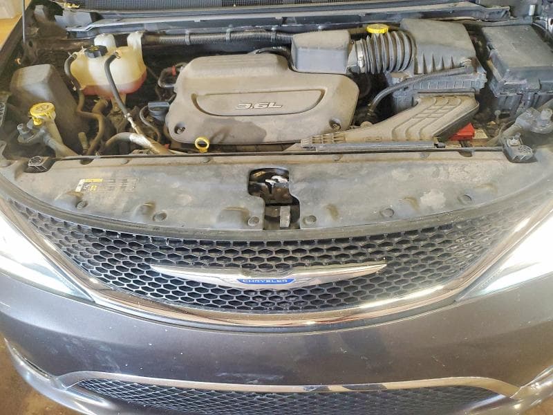 2018 CHRYSLER PACIFICA TOURING L PLUS 11