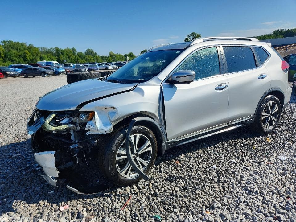 2017 NISSAN ROGUE SL