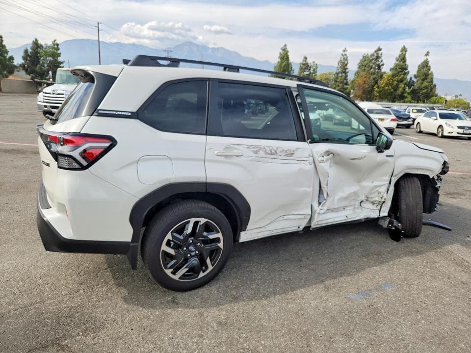 2025 SUBARU FORESTER PREMIUM 3