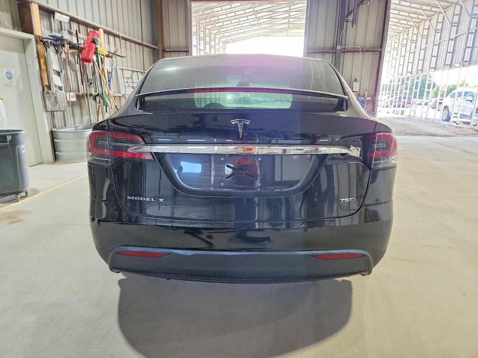 2017 TESLA MODEL X 6