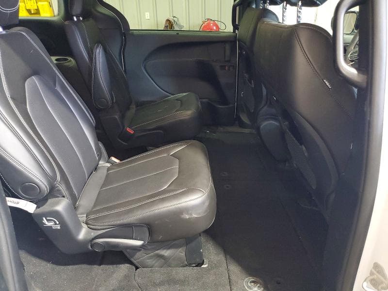 2027 CHRYSLER PACIFICA SELECT 11