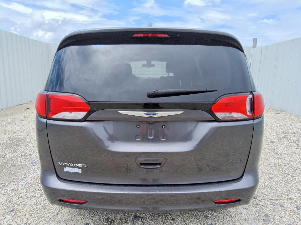 2020 CHRYSLER VOYAGER LX 6